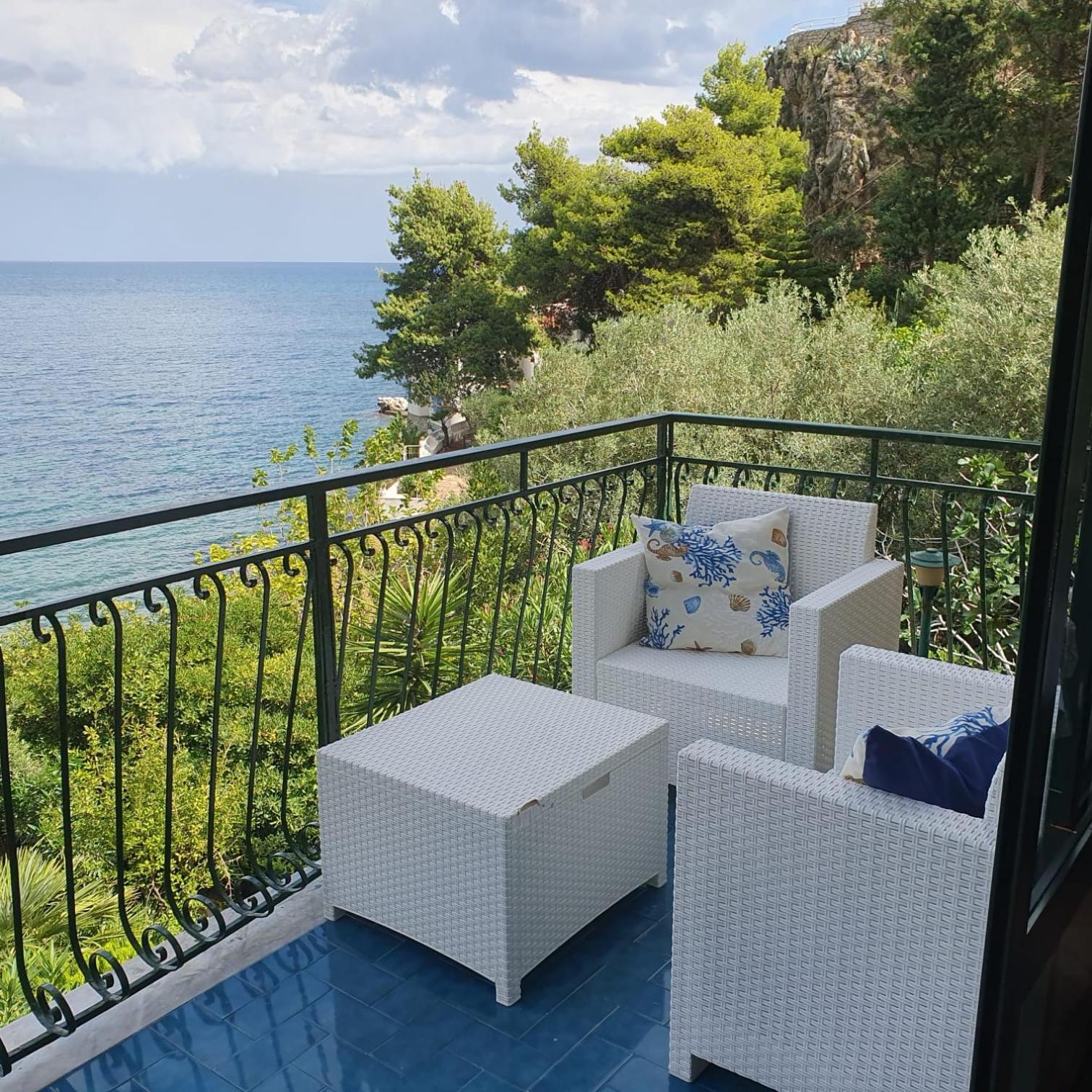 Anna&Miky Beach House Санта-Флавия Экстерьер фото